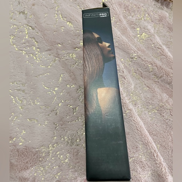 CONAIR Diamond-Infused Ceramic Smoothing Hot Brush - Picture 4 of 4